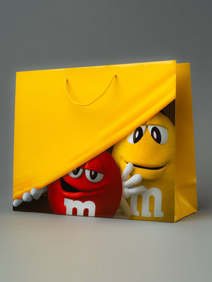 Creative-Interactive-Carry-Bags-Design