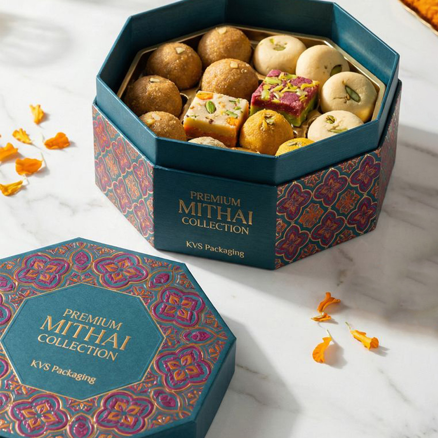 Customized sweet box packaging design for wedding favors