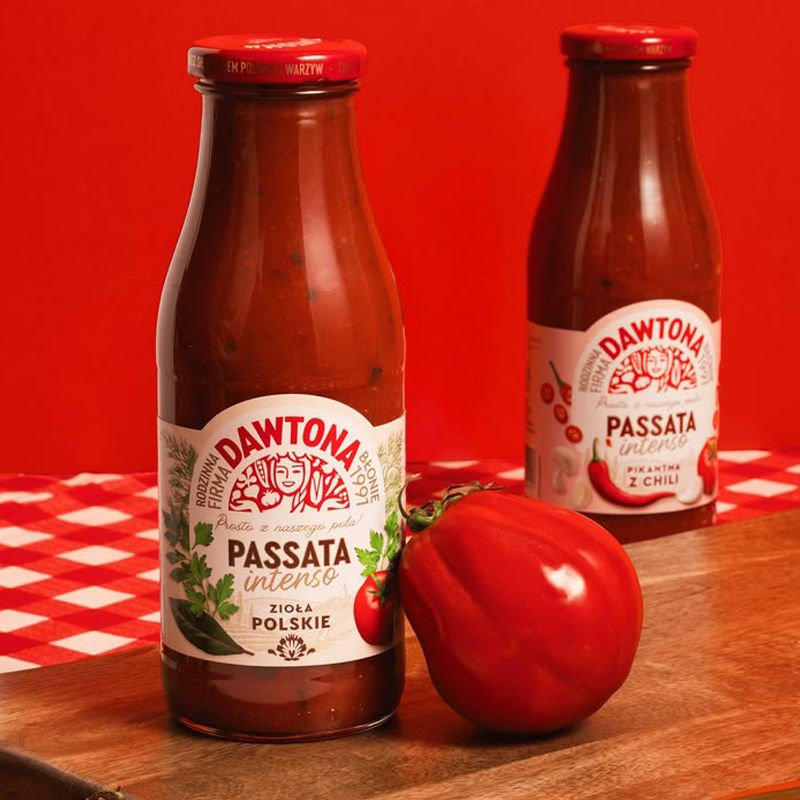 Glass bottle packaging design for premium sauces