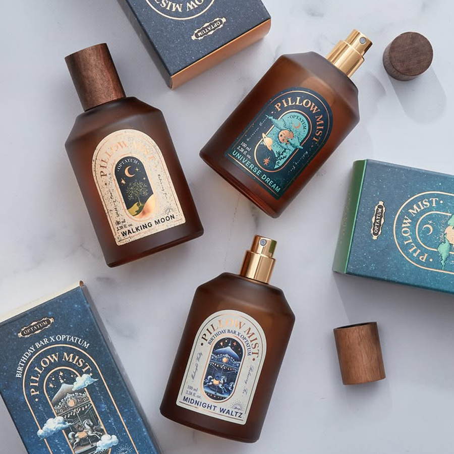 Luxury perfume packaging with sophisticated bottle design